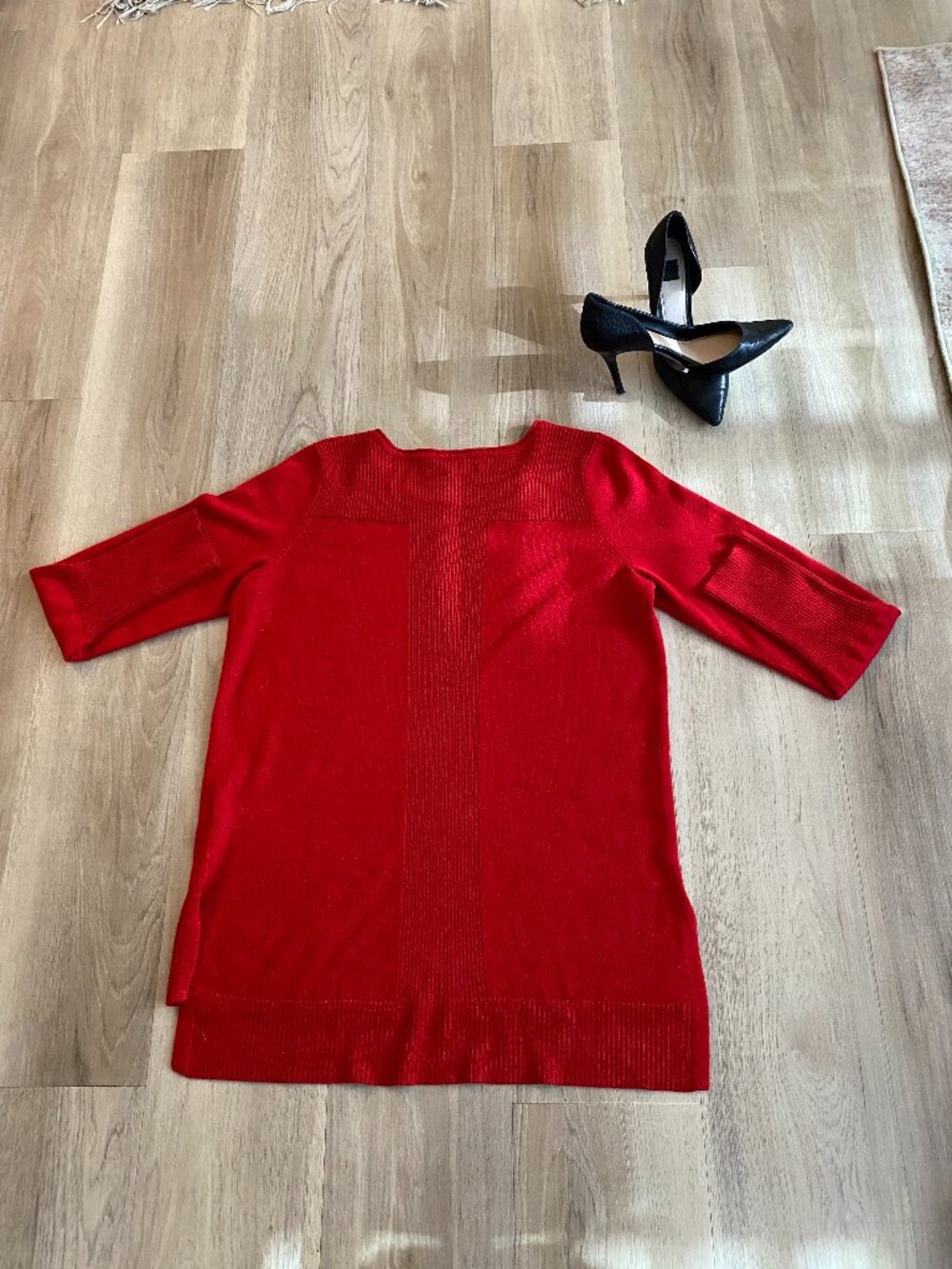 Apt 9 Red Sweater Subtle Shimmer Knit Size M/L Cozy Holiday Soft